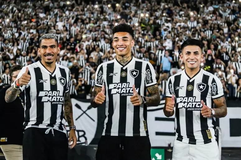 COMO O BOTAFOGO VIROU UMA MÁQUINA DE CONTRATAR JOGADORES "DESCONHECIDOS" QUE ARREBENTAM?